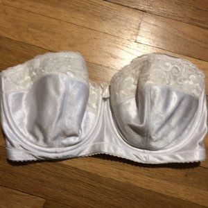 Lilyette strapless bra size 34DD/E ivory